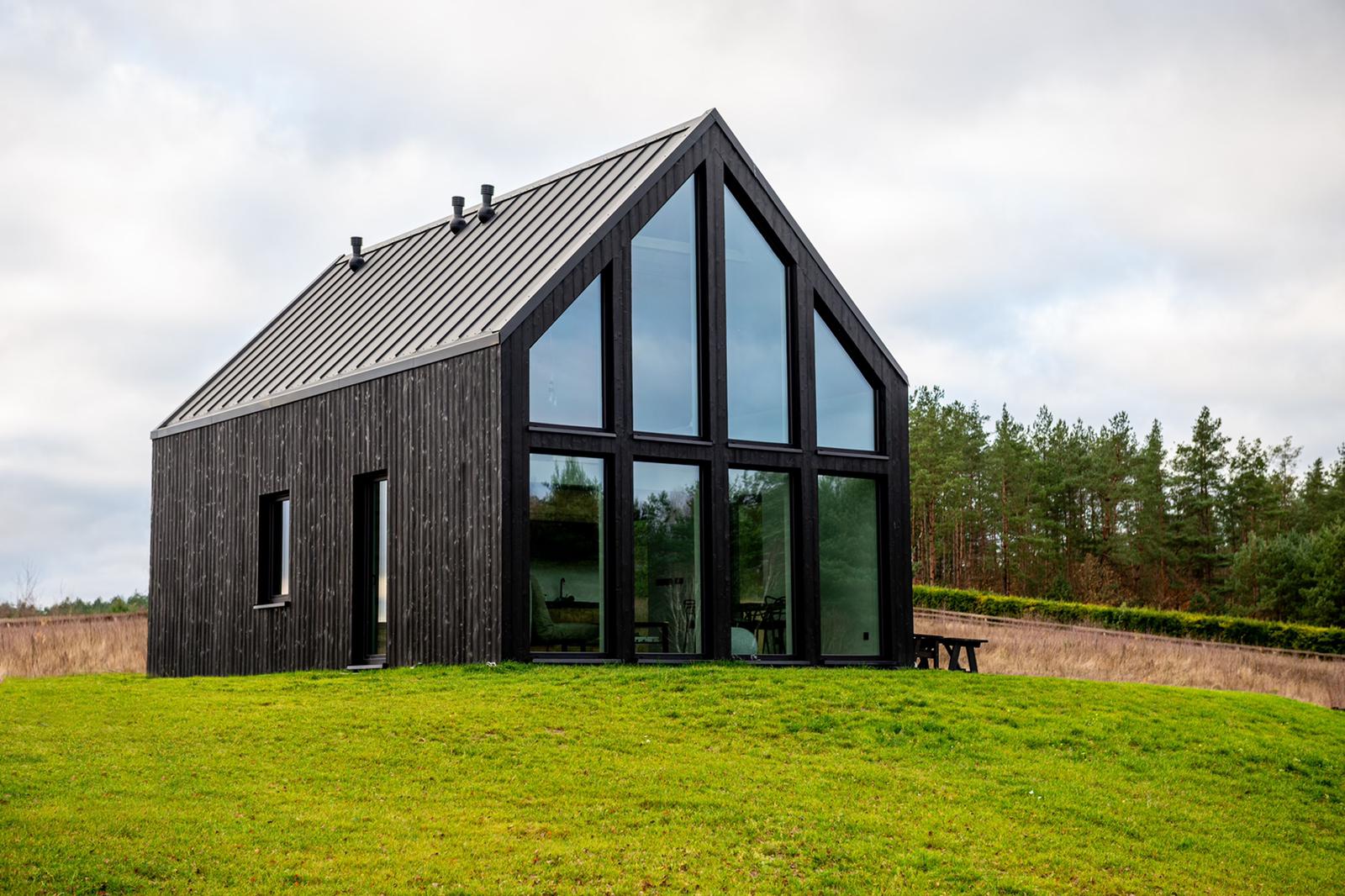 Moderne Scheune in einem Gartenhaus